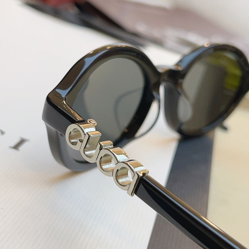 Gucci GG2153S Fashion Black Lens Sunglasses for Men & Women - 431485 - detail image 8