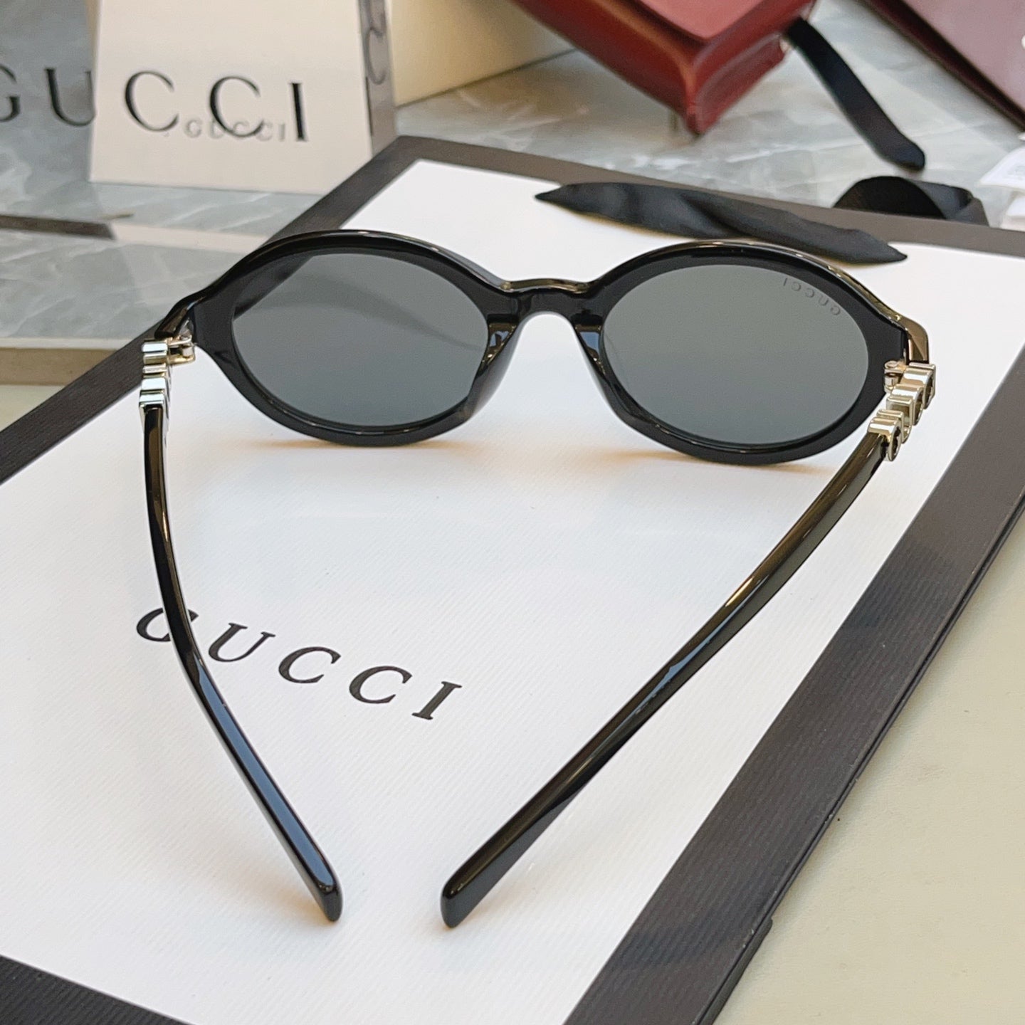 Gucci GG2153S Fashion Black Lens Sunglasses for Men & Women - 431485 - detail image 9