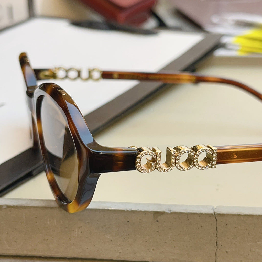 Gucci GG2153S Fashion Black Lens Sunglasses for Men & Women - 431487 - detail image 9