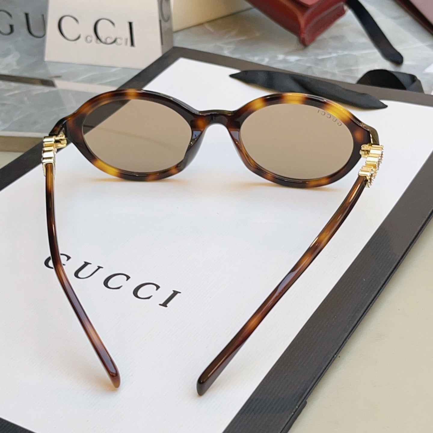 Gucci GG2153S Fashion Black Lens Sunglasses for Men & Women - 431487 - detail image 8