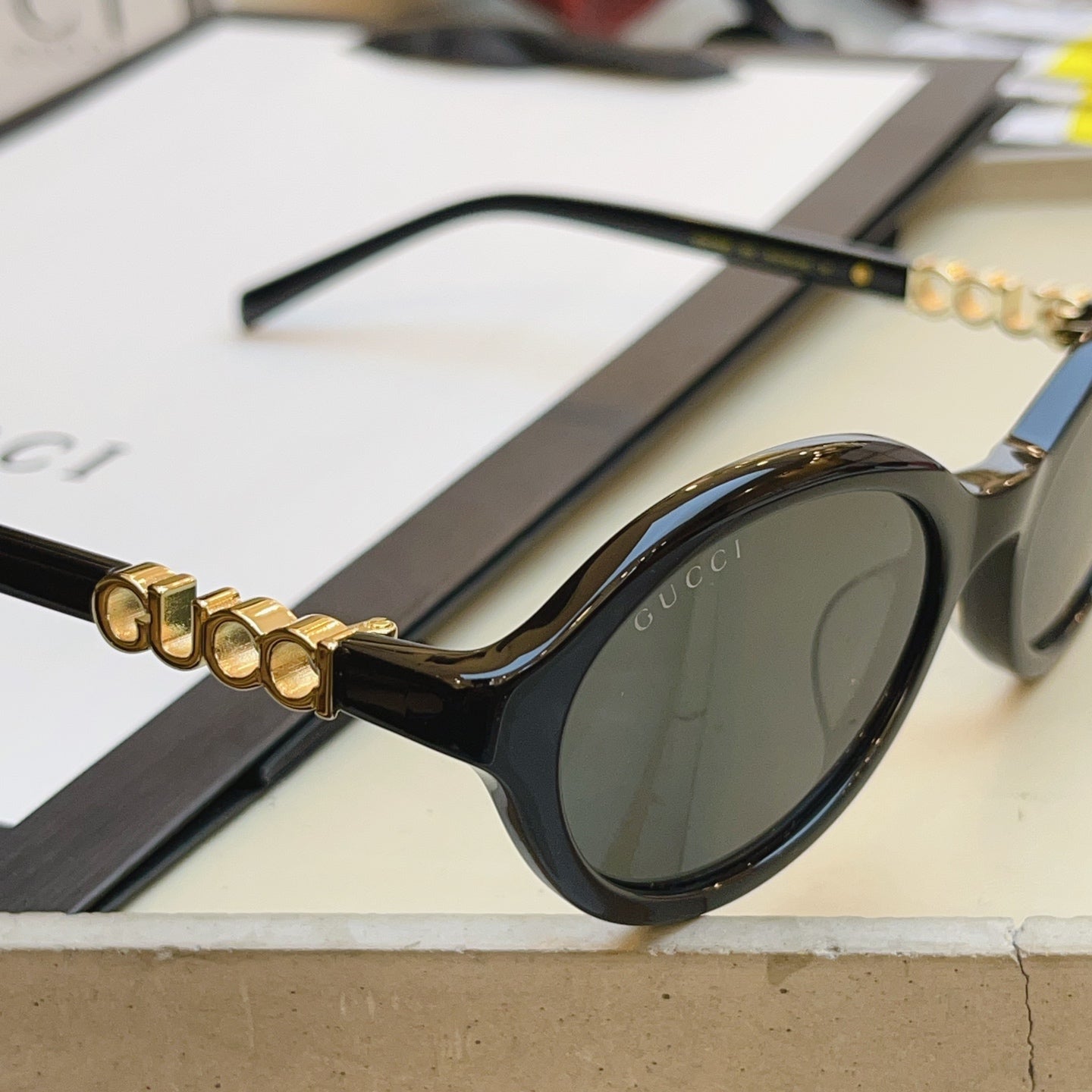 Gucci GG2153S Fashion Black Lens Sunglasses for Men & Women - detail image 5