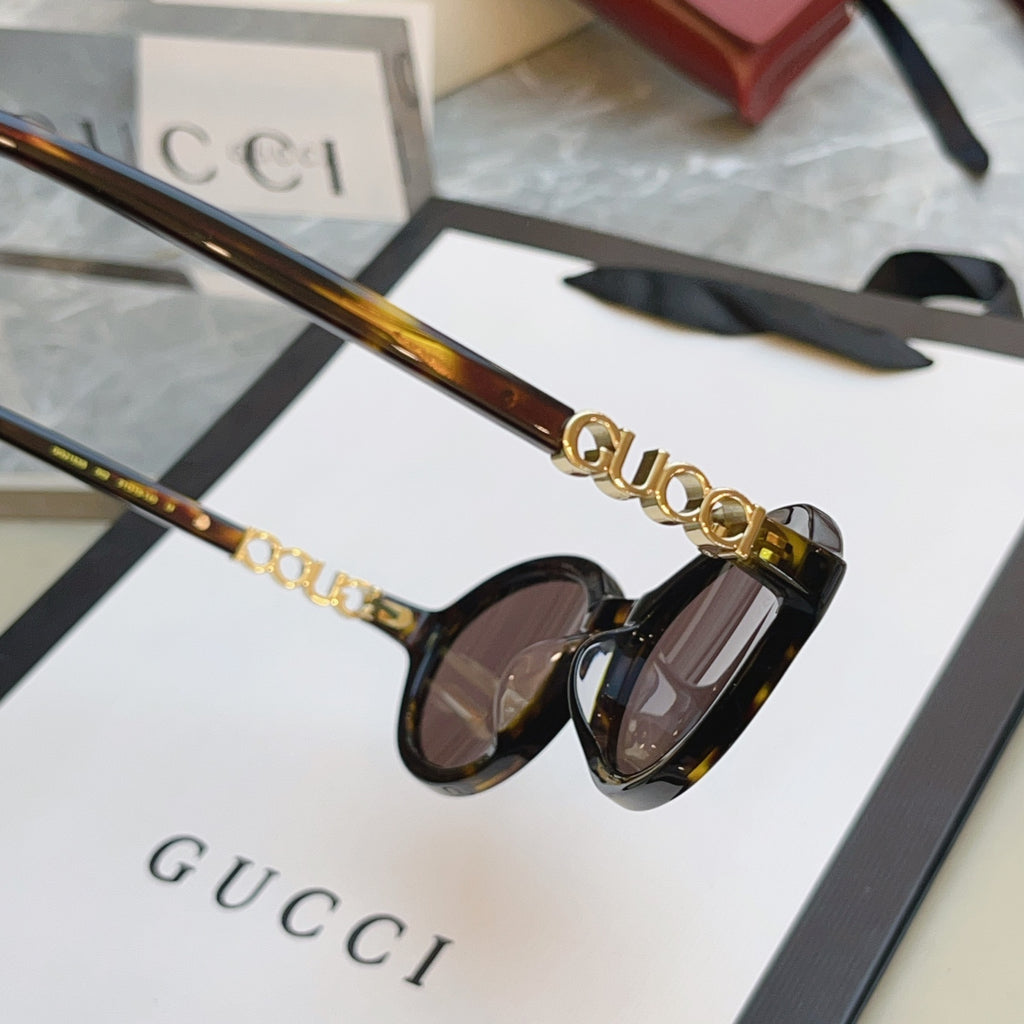 Gucci GG2153S Fashion Black Lens Sunglasses for Men & Women - detail image 3