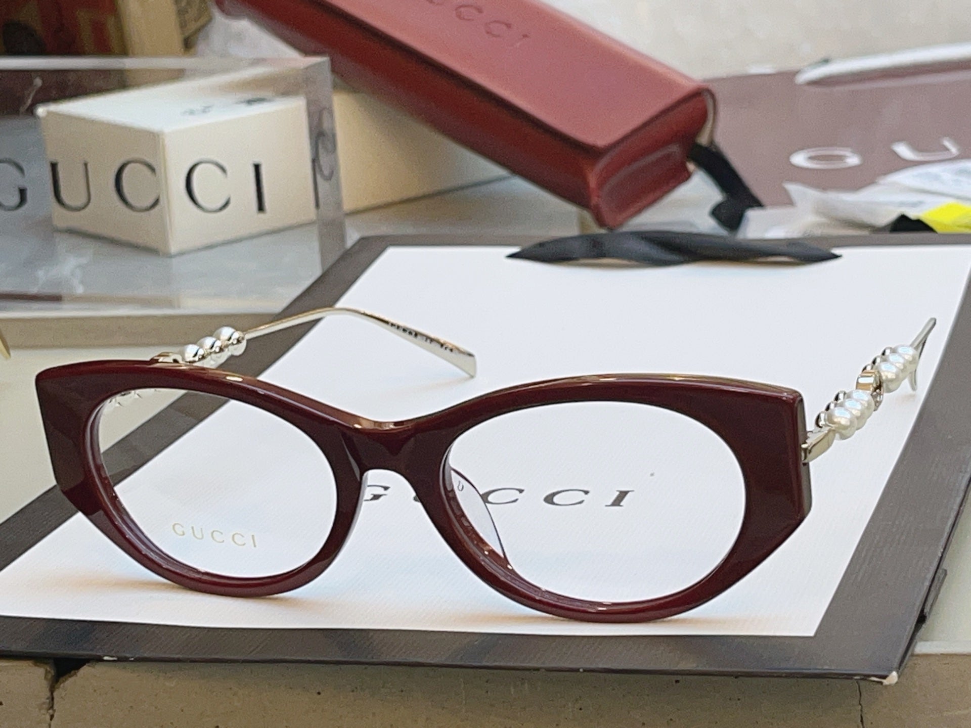 Gucci GG1970SA Fashion Black Lens Sunglasses for Men & Women - 431490