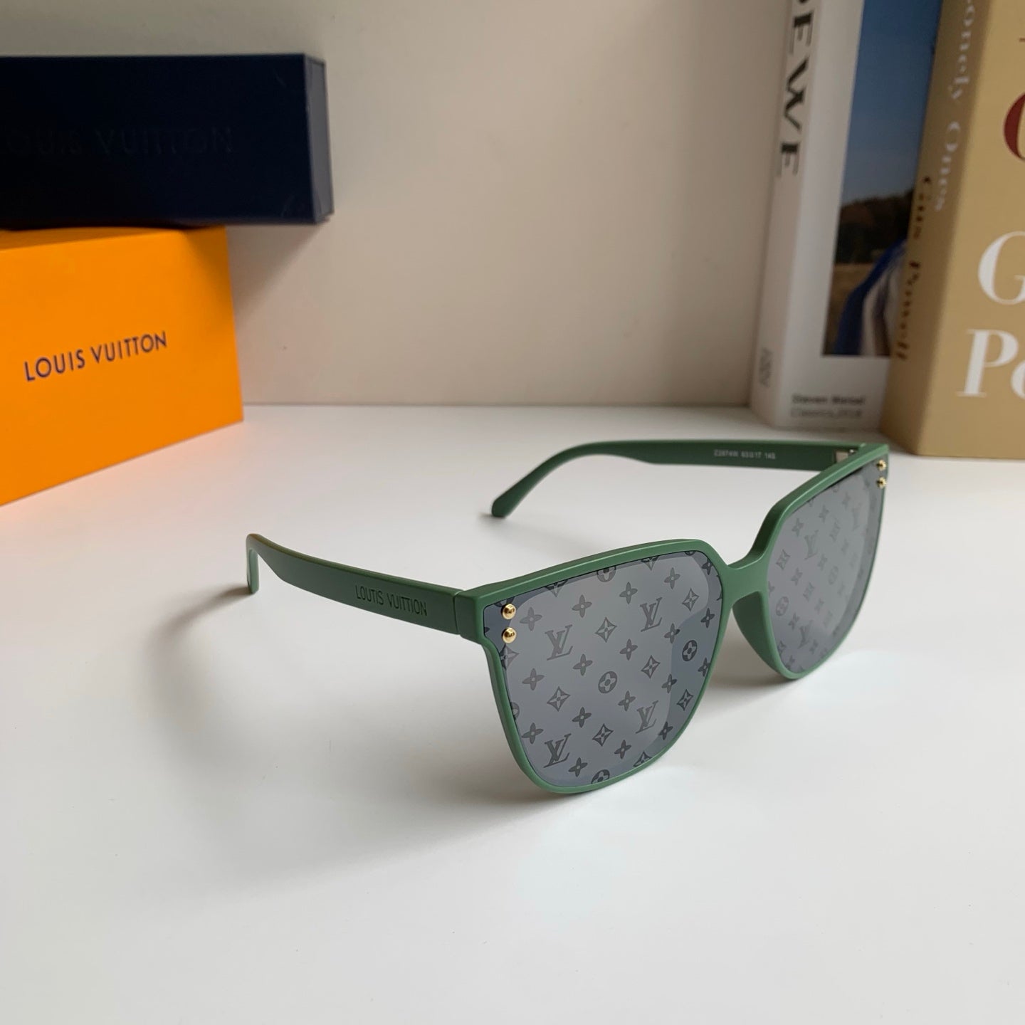 Louis Vuitton Square Gray Lens Sunglasses for Men & Women - 431230