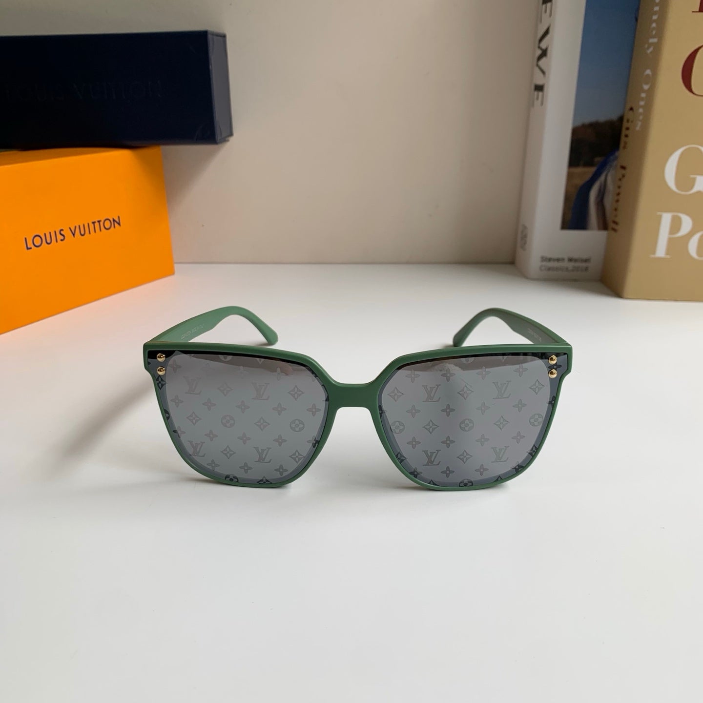 Louis Vuitton Square Gray Lens Sunglasses for Men & Women - 431230 - detail image 5
