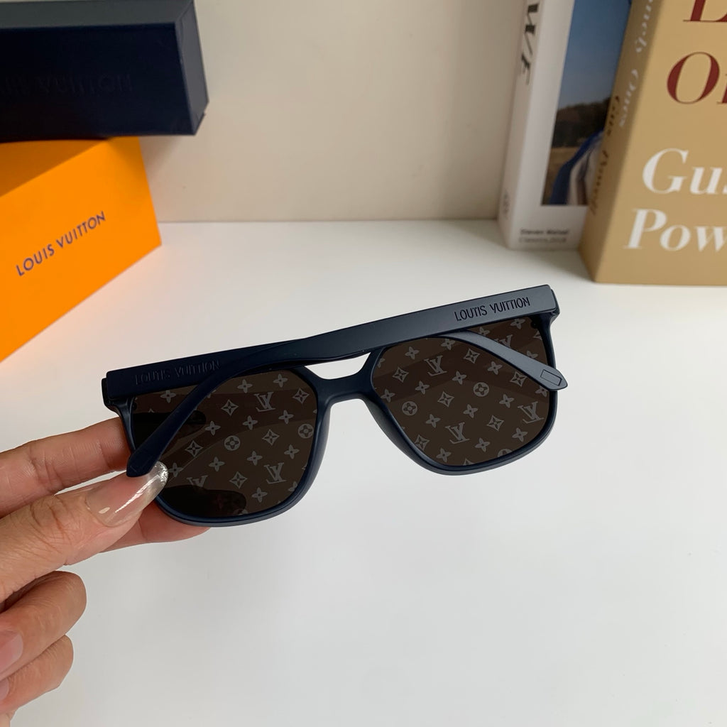 Louis Vuitton Square Blue Lens Sunglasses for Men & Women - 431232 - detail image 6
