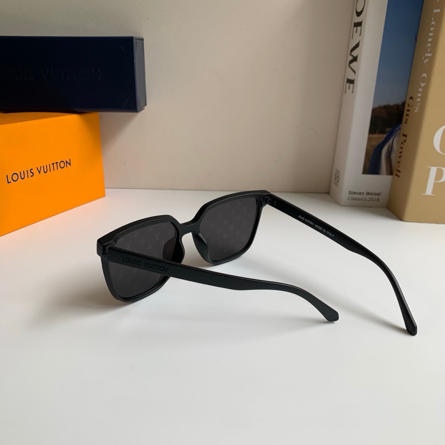 Louis Vuitton Square Silver Lens Sunglasses for Men & Women - 431233 - detail image 8