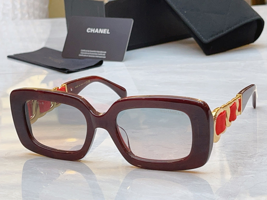 Chanel A71747 Fashion Black Lens Sunglasses for Men & Women - detail image 6