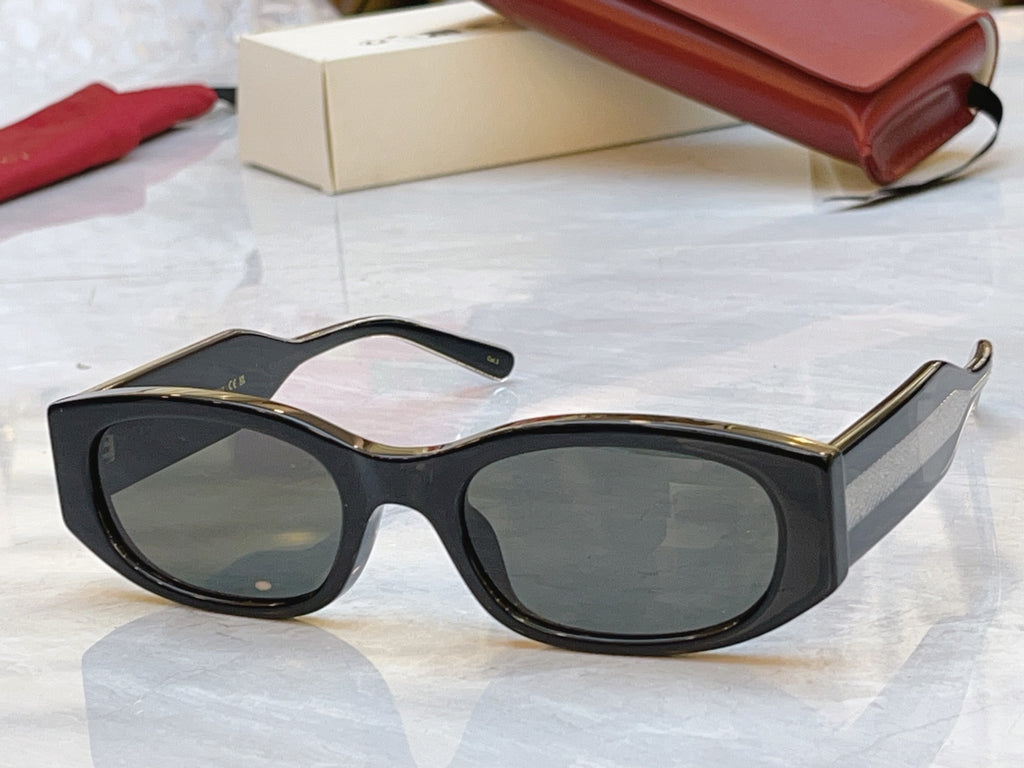 Gucci GG2068SA Fashion Green Lens Sunglasses for Men & Women - detail image 2