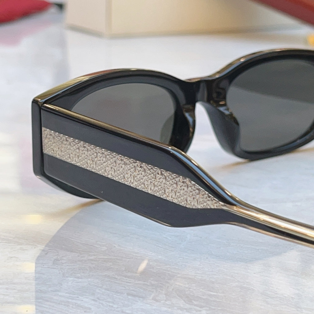 Gucci GG2068SA Fashion Green Lens Sunglasses for Men & Women - detail image 9