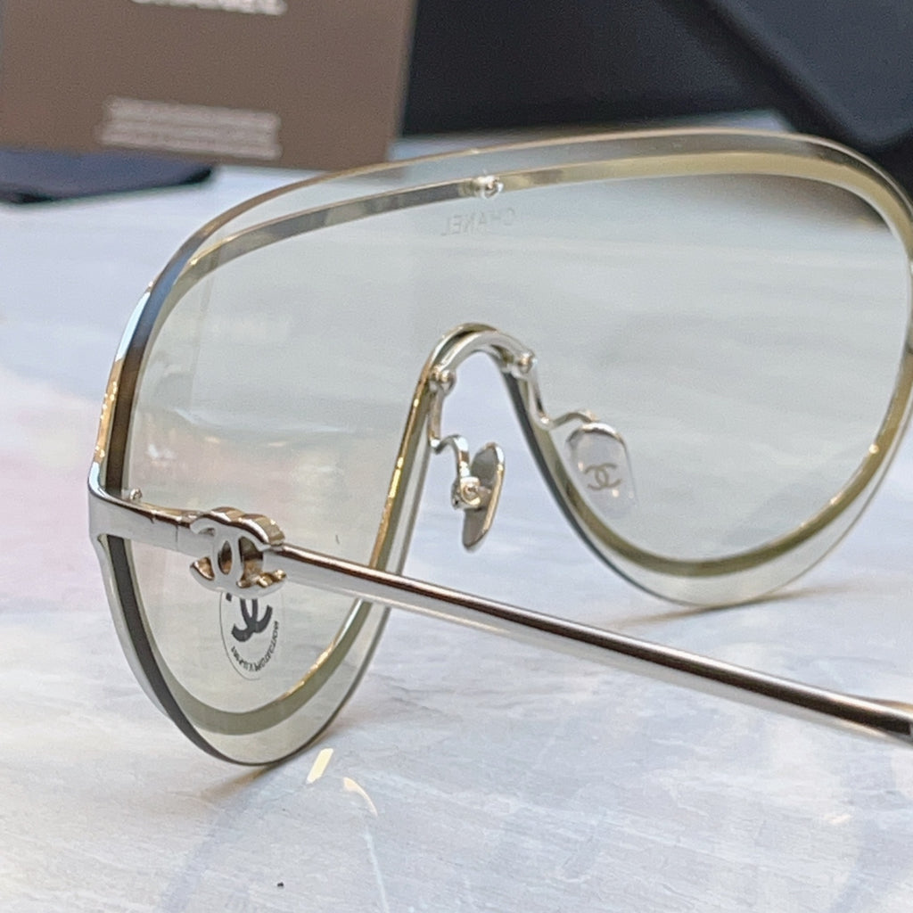Chanel A71786 Fashion Gray Lens Sunglasses for Men & Women - detail image 8