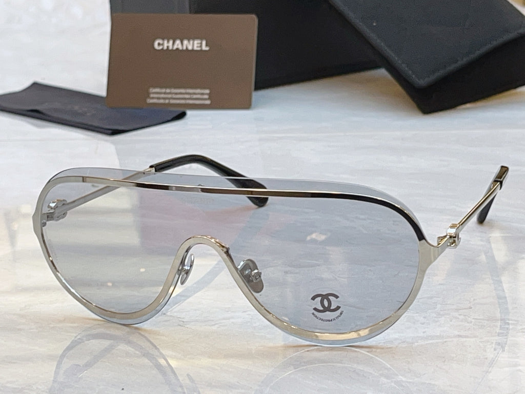Chanel A71786 Fashion Gray Lens Sunglasses for Men & Women - detail image 4