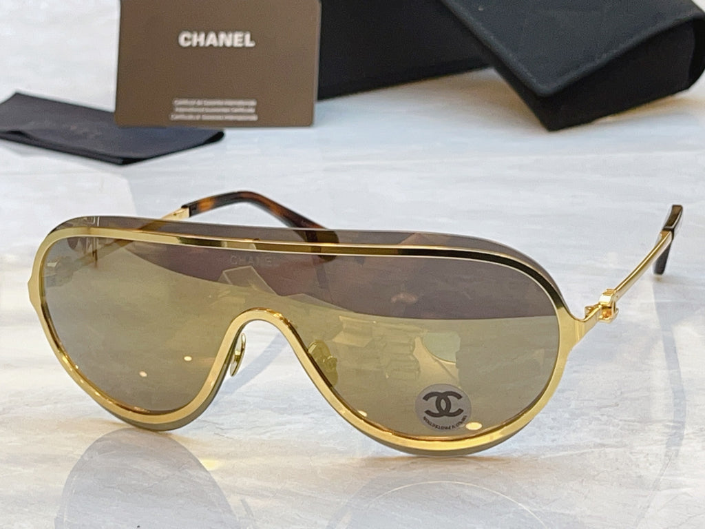 Chanel A71786 Fashion Gray Lens Sunglasses for Men & Women - detail image 2