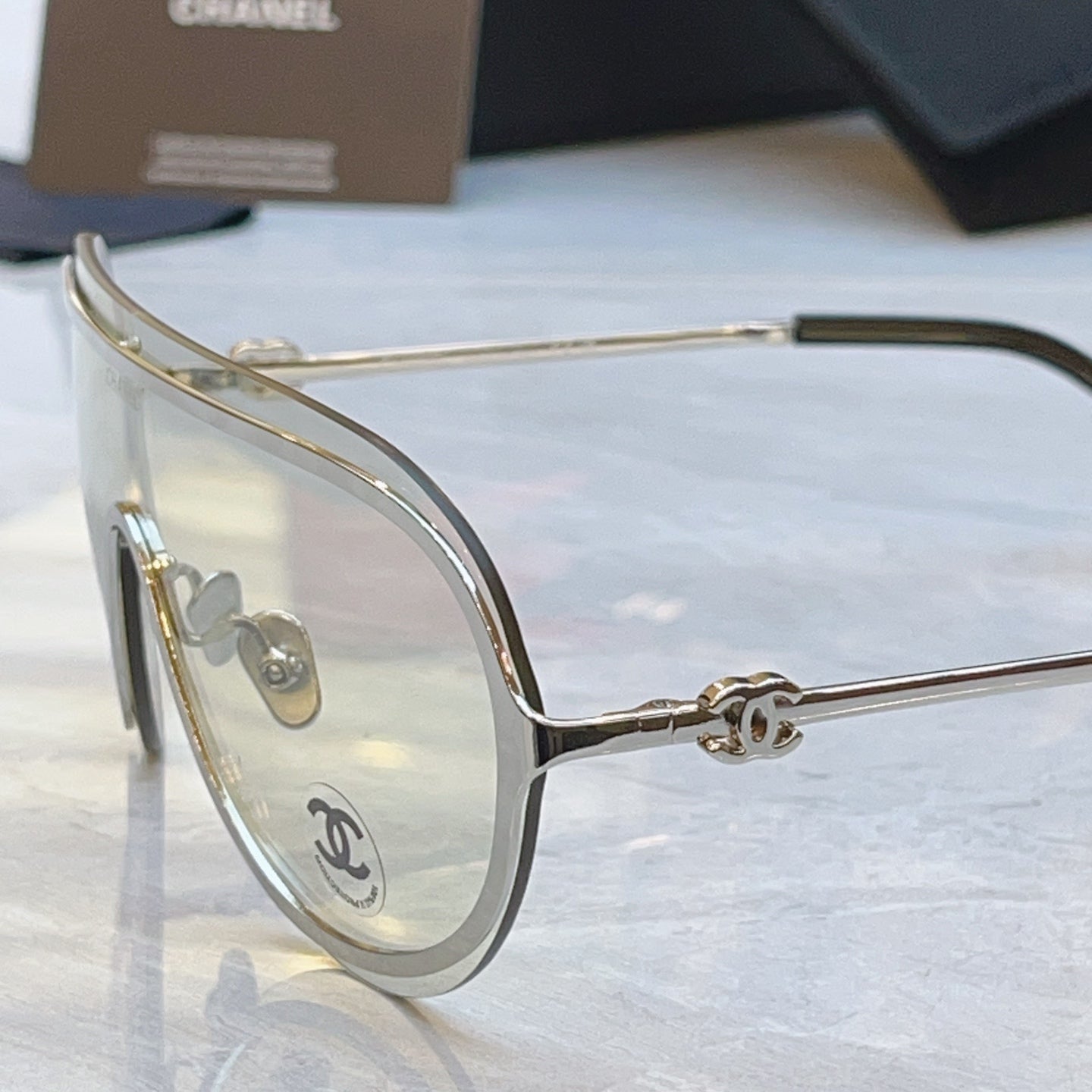 Chanel A71786 Fashion Gray Lens Sunglasses for Men & Women - detail image 6