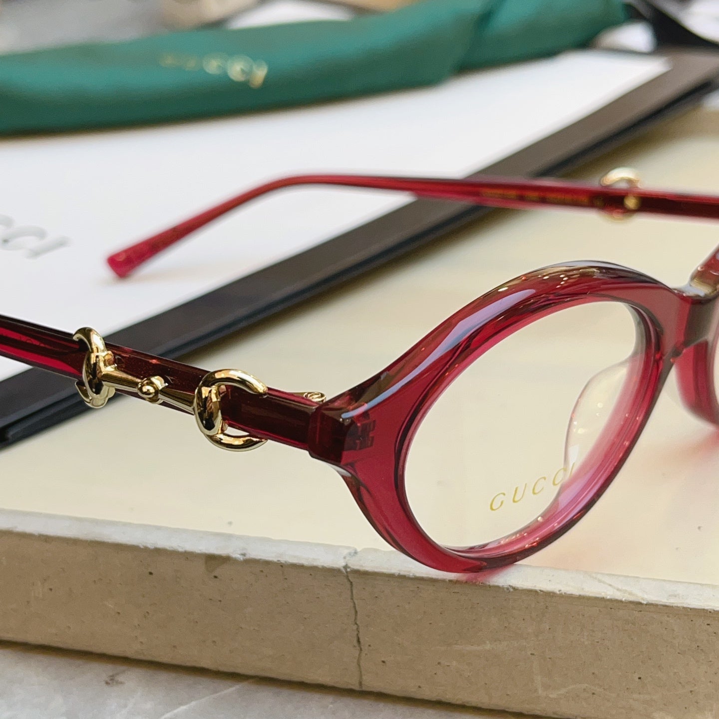 Gucci GG2215S Fashion Red Lens Sunglasses for Men & Women - 448747 - detail image 9