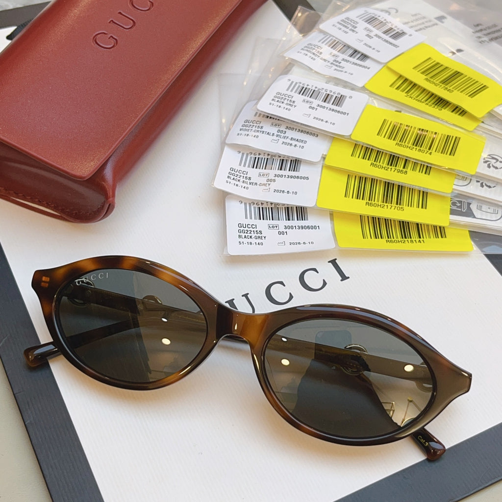 Gucci GG2215S Fashion Black Lens Sunglasses for Men & Women - detail image 6