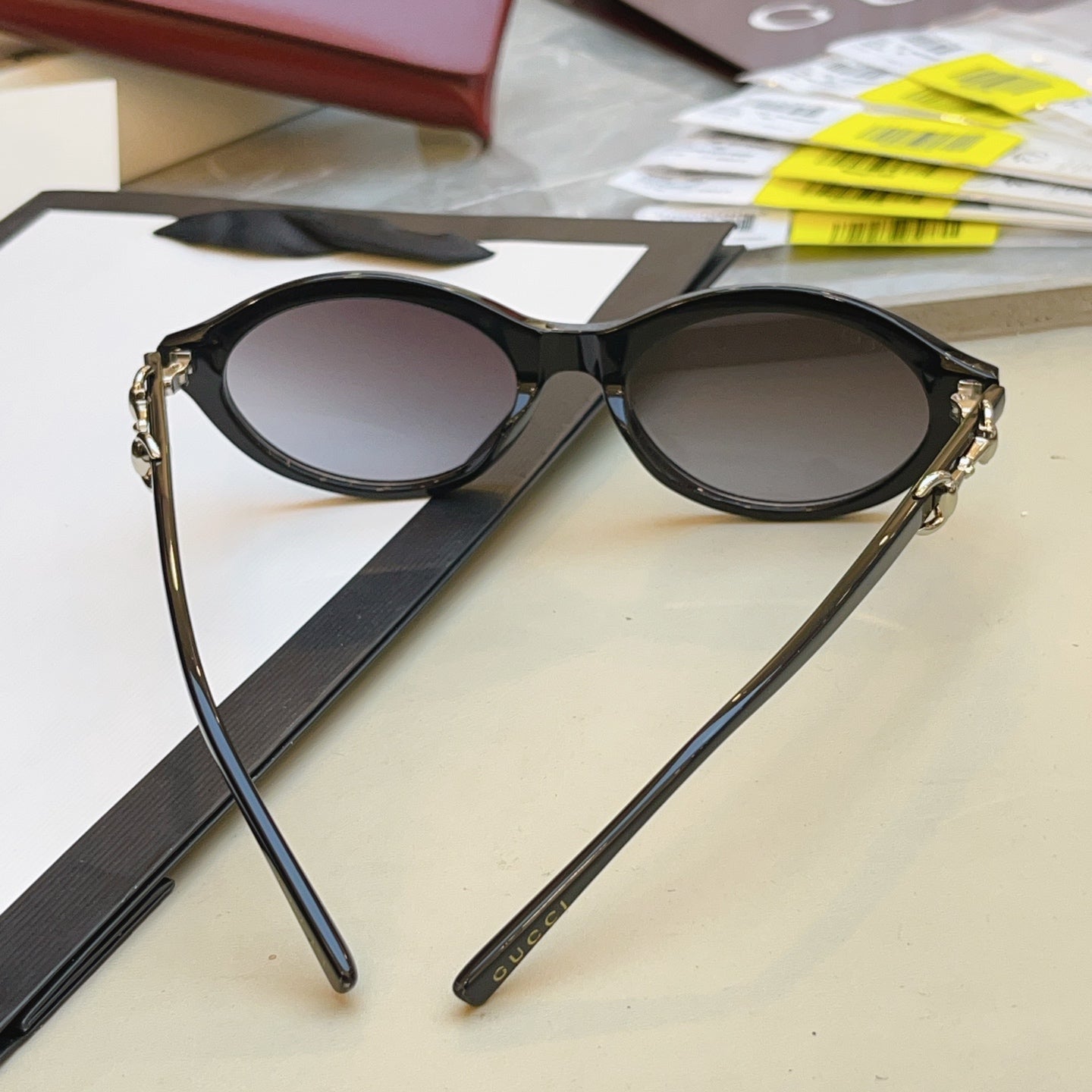 Gucci GG2215S Fashion Red Lens Sunglasses for Men & Women - detail image 6