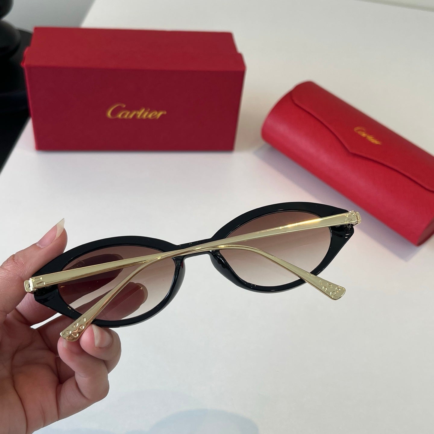 Cartier Lightweight Metal Rimless Silver Lens Sunglasses for Men & Wo - 465849 - detail image 7