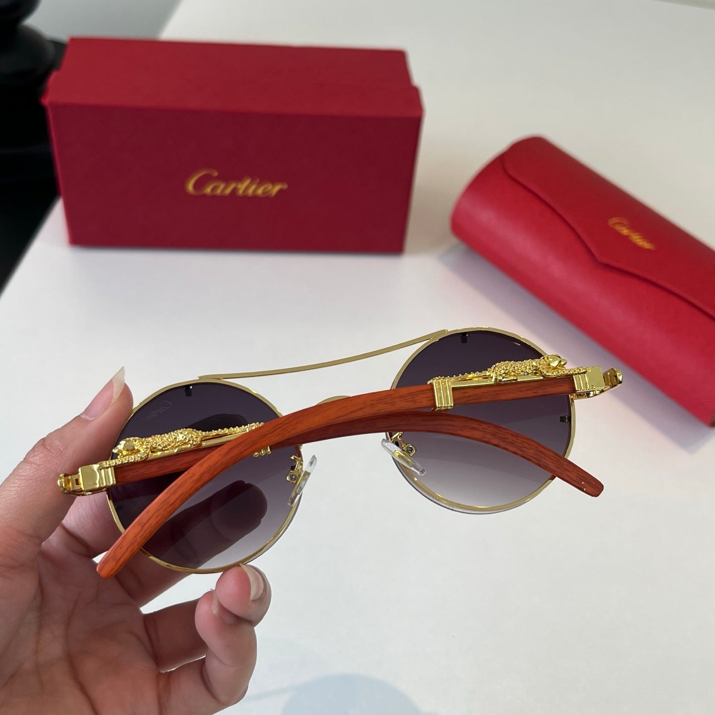 Cartier Lightweight Metal Rimless Red Lens Sunglasses for Men & Women - 465866 - detail image 7