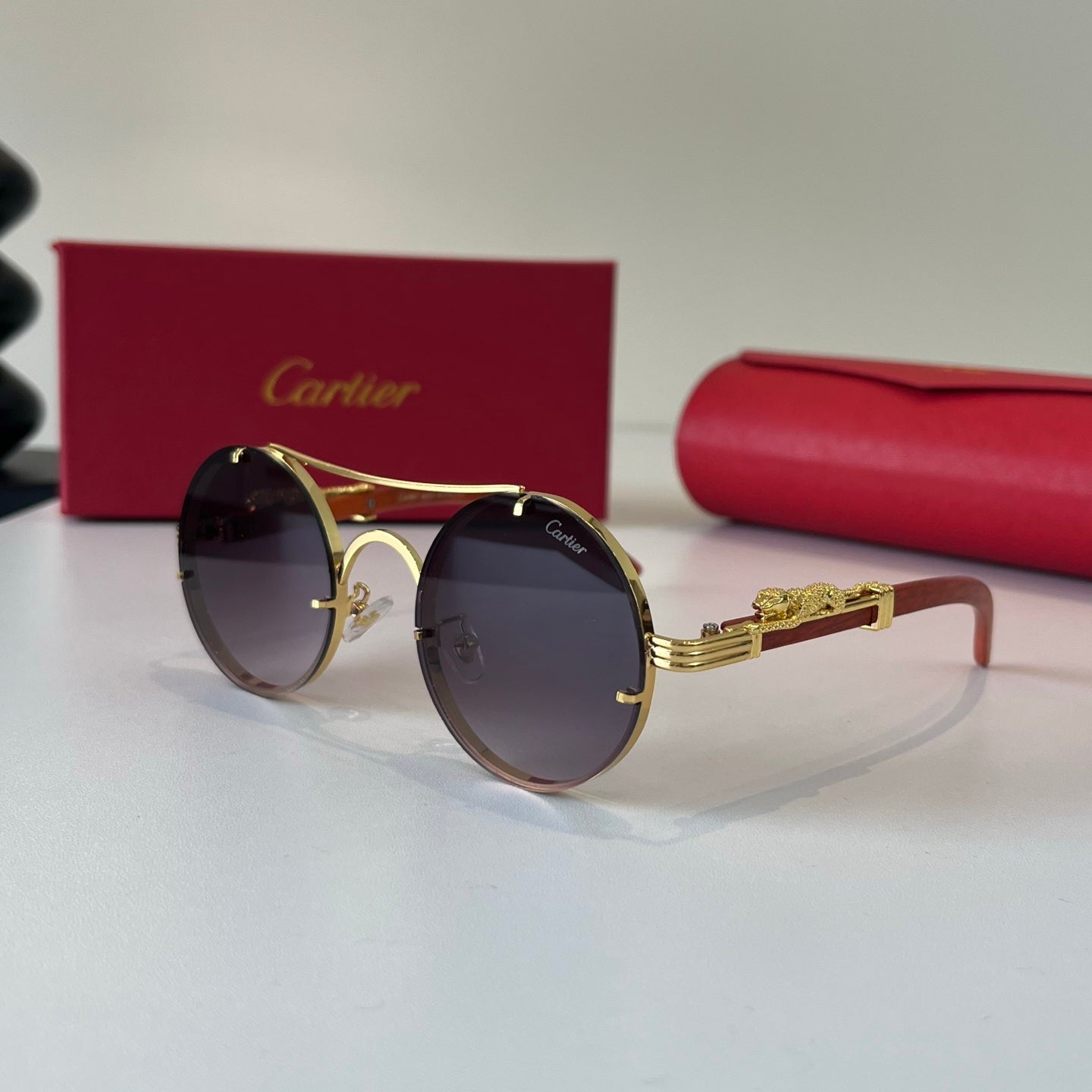 Cartier Lightweight Metal Rimless Red Lens Sunglasses for Men & Women - 487275 - detail image 3