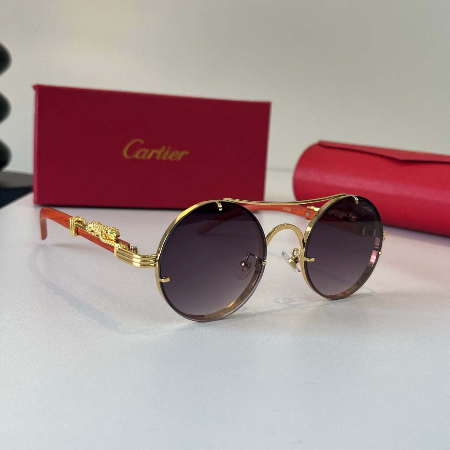 Cartier Lightweight Metal Rimless Red Lens Sunglasses for Men & Women - 487275