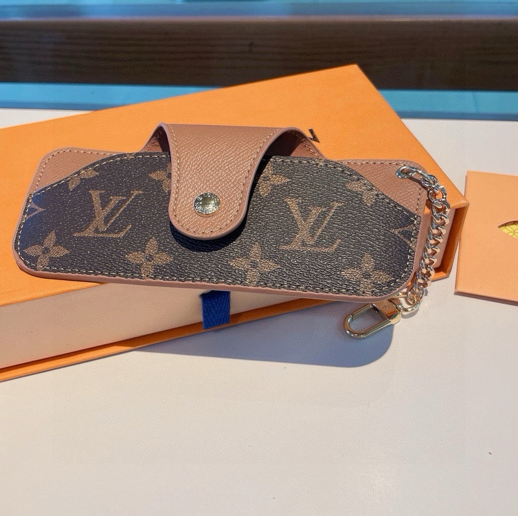 Louis Vuitton Fashion Black Lens Sunglasses for Men & Women - 464626 - detail image 8