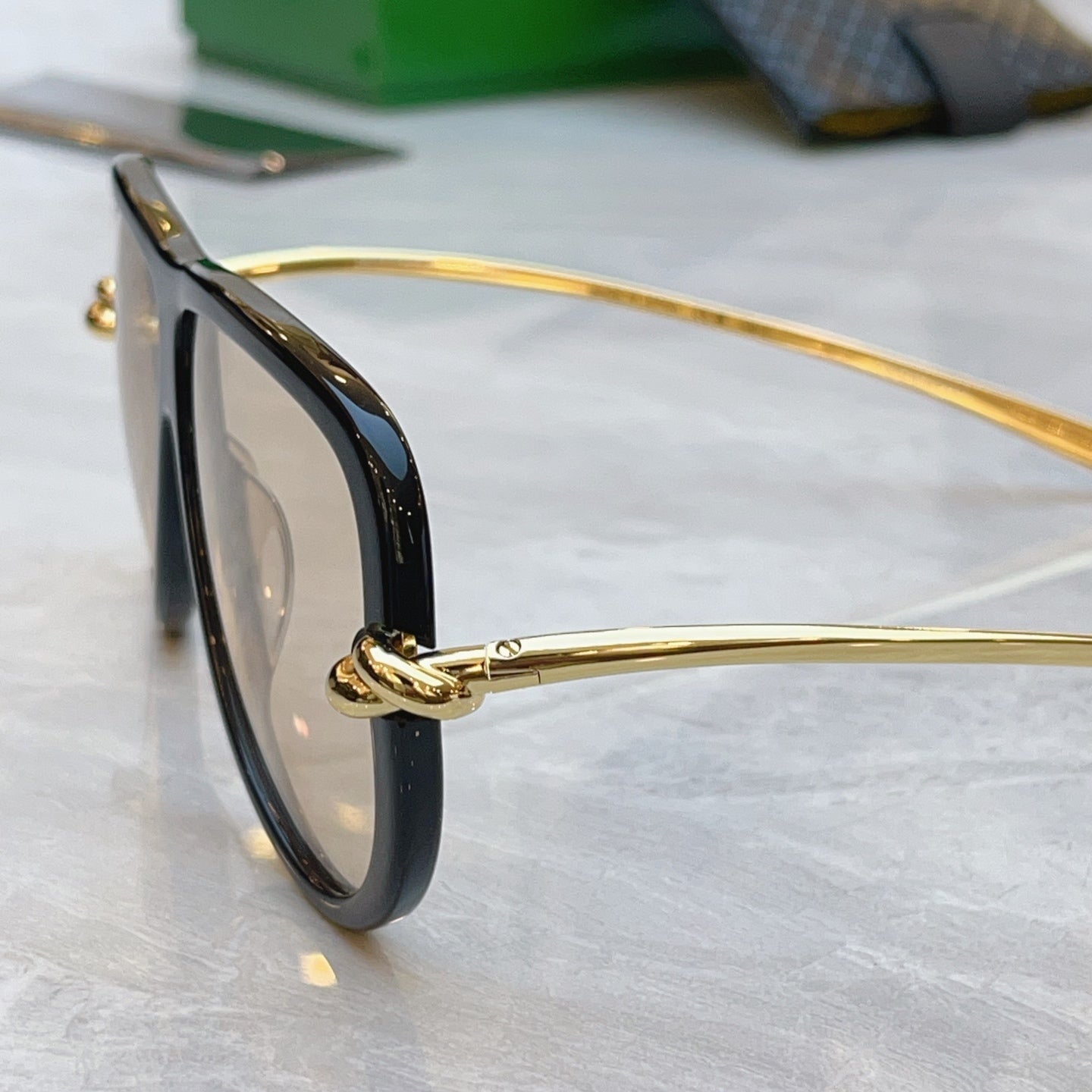 Bottega Veneta 1513S Fashion Red Lens Sunglasses for Men & Women - detail image 12