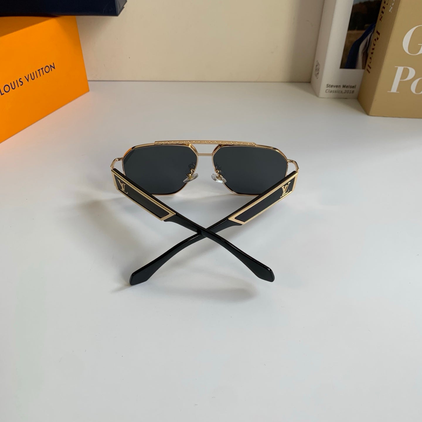 Louis Vuitton Metal Aviator Silver Lens Sunglasses for Men & Women - 493137 - detail image 7