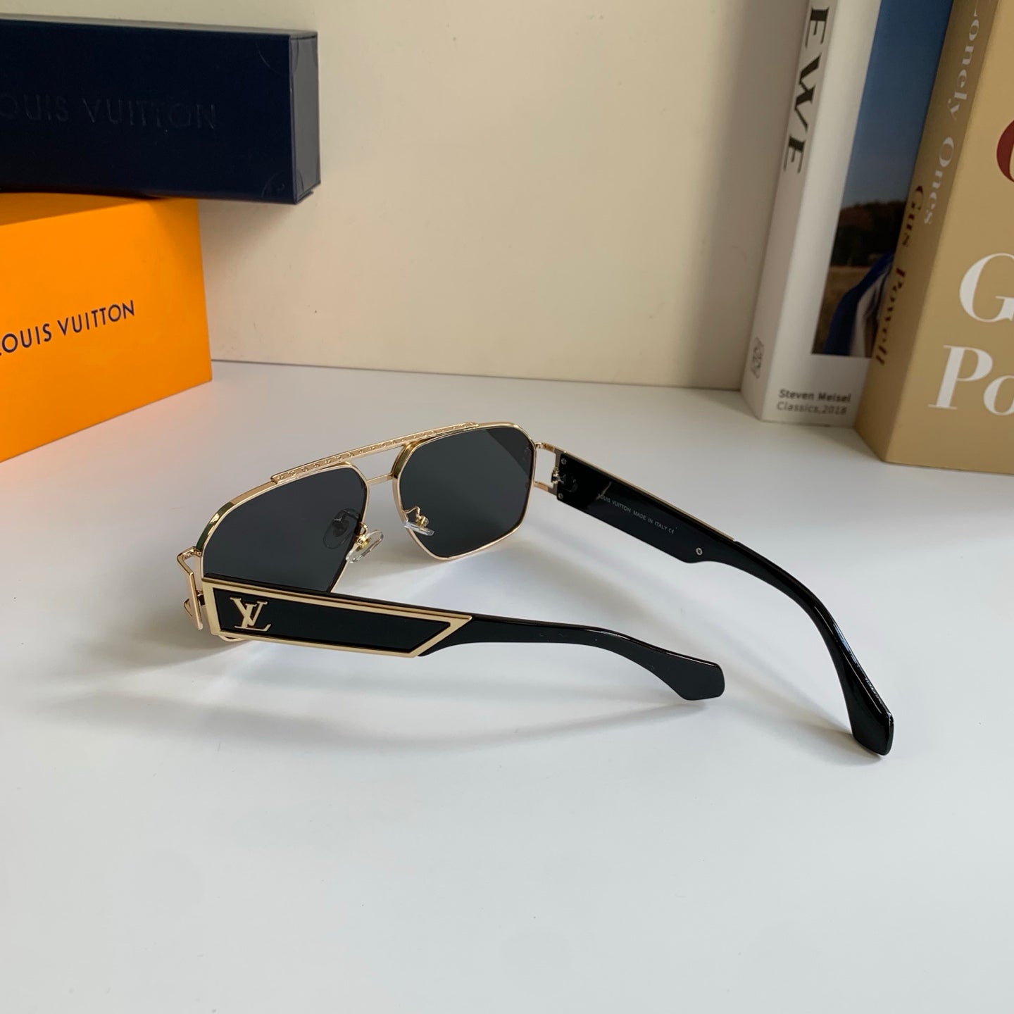 Louis Vuitton Metal Aviator Silver Lens Sunglasses for Men & Women - 493137 - detail image 8