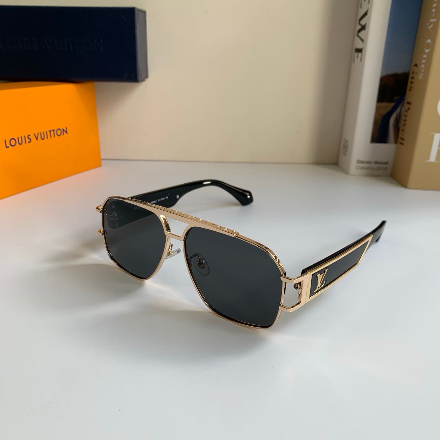 Louis Vuitton Metal Aviator Silver Lens Sunglasses for Men & Women - 493137 - detail image 2