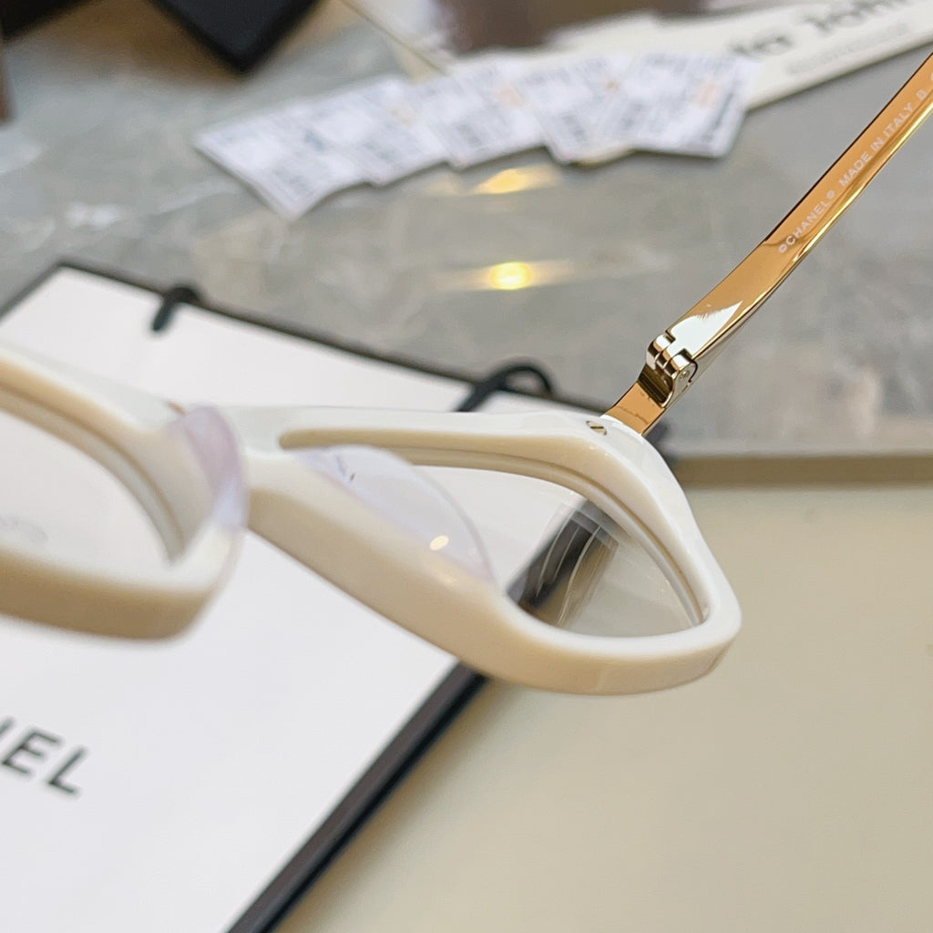 Chanel CH4299 Fashion Black Lens Sunglasses for Men & Women - 493500 - detail image 8