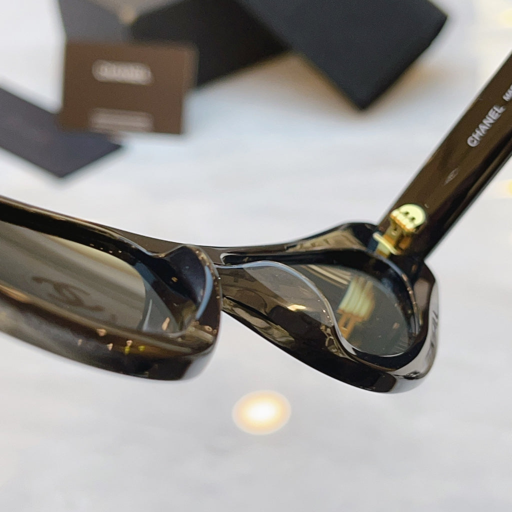 Chanel CH9203 Fashion Black Lens Sunglasses for Men & Women - detail image 9