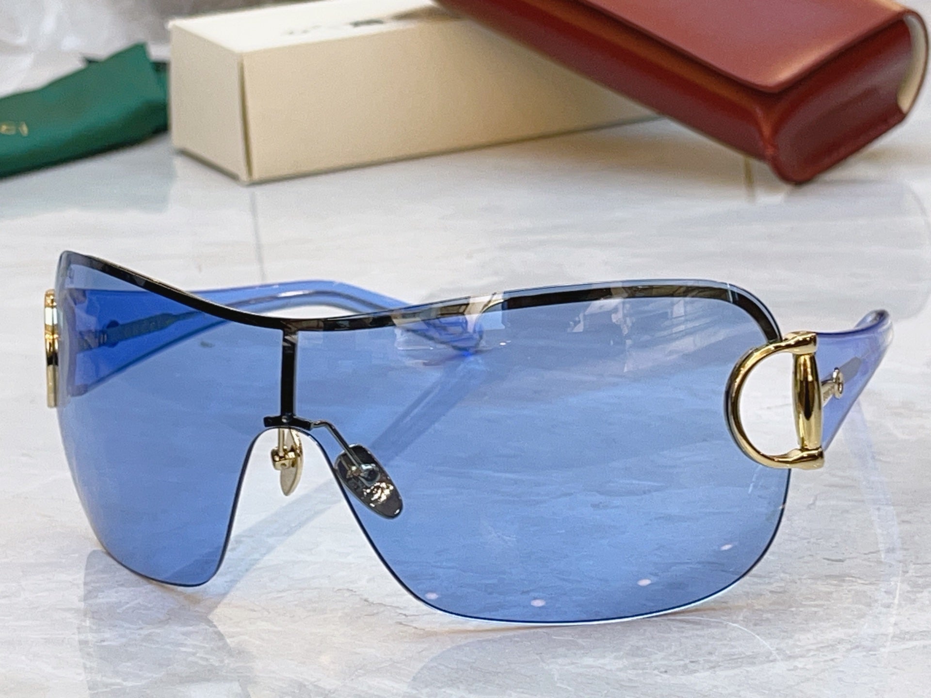 Gucci GG2174S Fashion Blue Lens Sunglasses for Men & Women - detail image 8