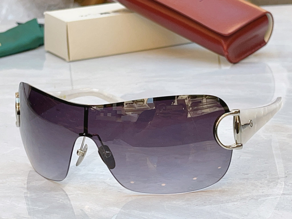Gucci GG2174S Fashion Blue Lens Sunglasses for Men & Women - detail image 9